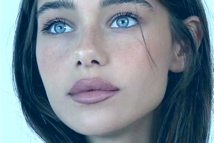 Lily, 25, a brunette brown-eyed mixed companion based in Ladushkin. Offering Couples, Massage, Deep French Kissing, OWO. Available for incall and outcall, ov...