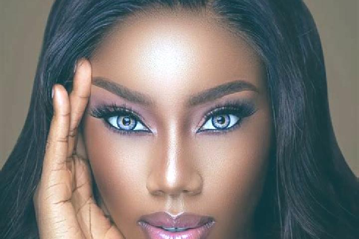 Lily, 26, a chestnut blue-eyed ebony companion based in Paso de San Jacobo. Offering Tantra, BDSM, Duos. Available for incall and outcall, day and evening da...