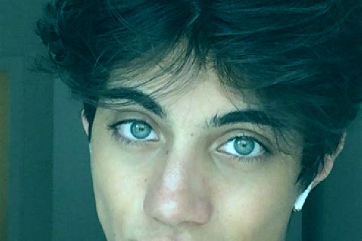 Lily, 26, a chestnut grey-eyed caucasian companion based in Prignano Cilento. Offering Duos, BDSM, Erotic Massage, Travel Companion, Massage. Available for i...