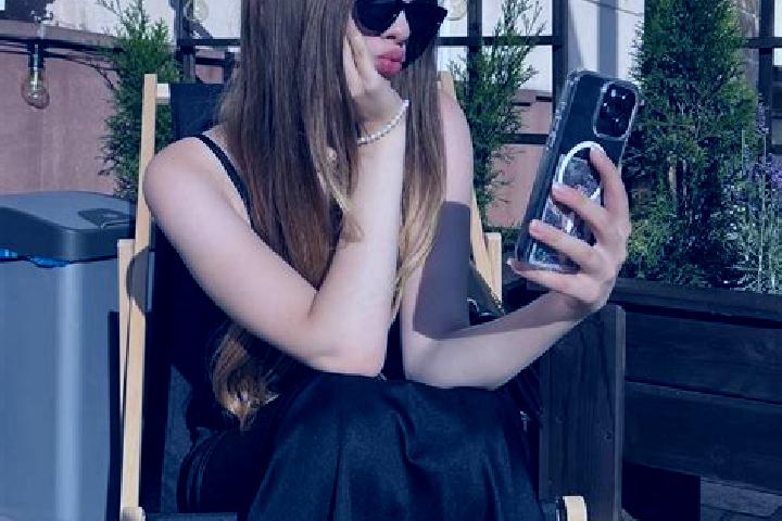 Lily, 27 — Escort in Kaduy, Russia