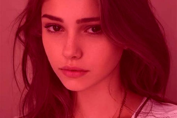 Lily, 28, a chestnut brown-eyed slavic companion based in Moorcroft. Offering Fetish, Girlfriend Experience, Dinner Date, GFE. Available for incall and outca...
