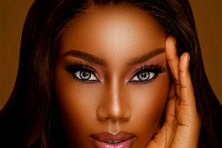 Lily, 28, a red blue-eyed ebony companion based in Awat. Offering Massage, BDSM, 69. Available for incall and outcall, overnight bookings available.
