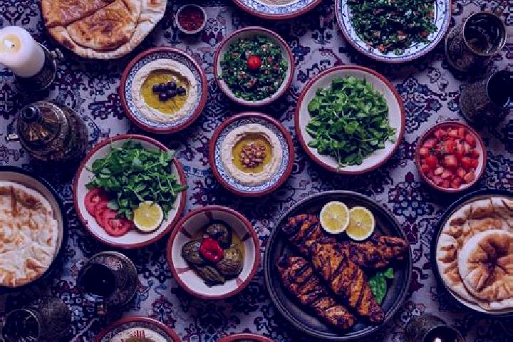 Lily, 28, a red hazel-eyed middle eastern companion based in Caacupe. Offering GFE, Dinner Date, CIM. Available for incall and outcall, day and evening dates.
