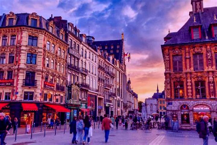 Lily, 28 — Escort in Lille, France