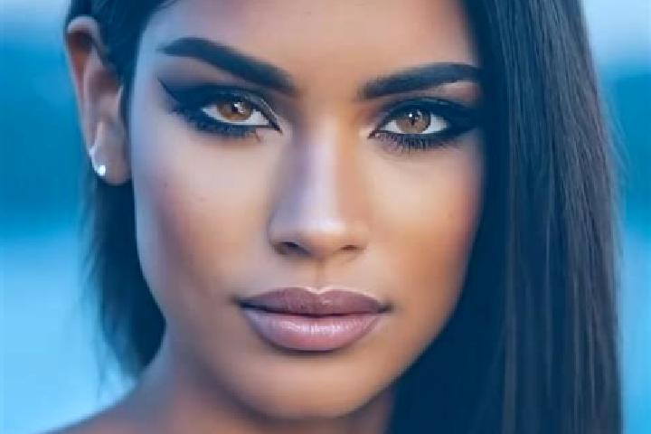 Lily, 29, a black amber-eyed latina companion based in Orient. Offering Couples, Tantra, 69, Overnight. Available for incall and outcall, overnight bookings ...