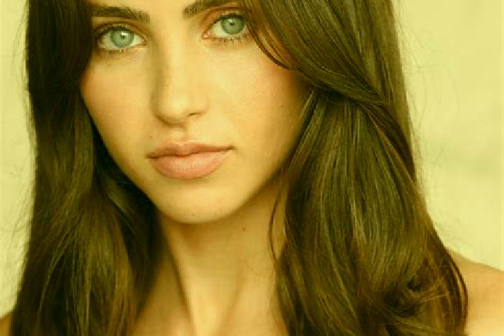 Lily, 29, a brunette hazel-eyed european companion based in Ngunggahan. Offering Tantra, Domination, Massage. Available for incall and outcall, day and eveni...