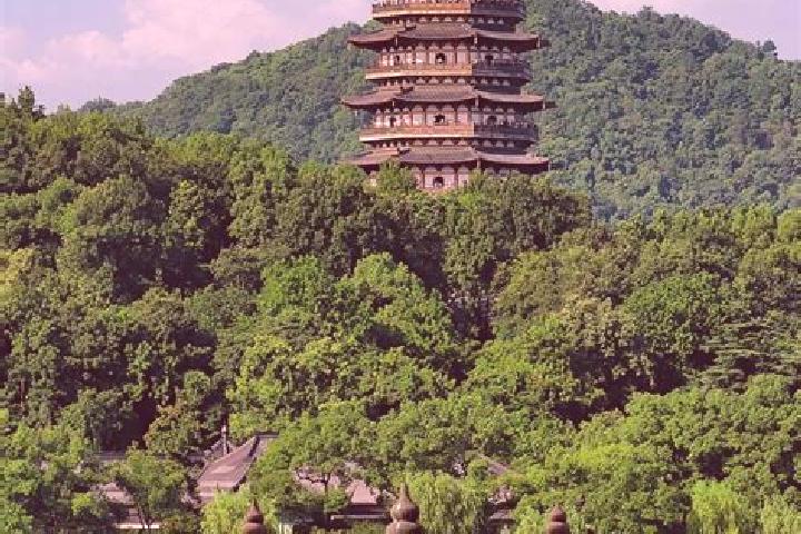 Lily, 29 — Escort in Fengjing, China