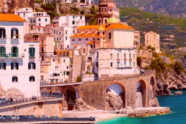 Lily, 29 — Escort in Lemna, Italy