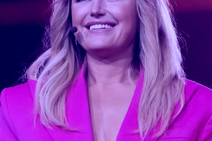 Lily, 29 — Escort in Malin, United States