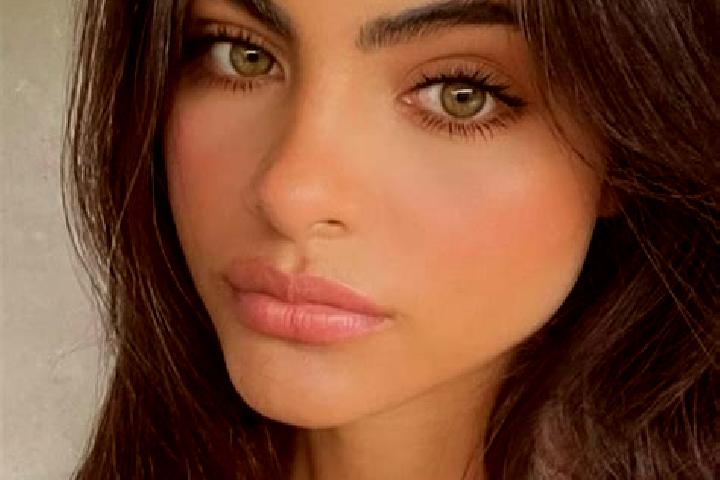 Lily, 30, a black hazel-eyed middle eastern companion based in Jelenec. Offering GFE, Overnight, Domination, CIM. Available for incall and outcall, overnight...