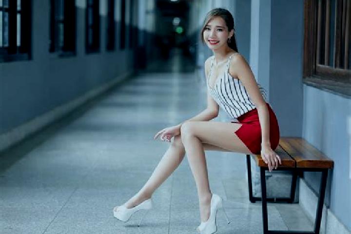 Lily, 30, a blonde dark-eyed asian companion based in Quinarayan. Offering BDSM, Prostate Massage, Travel Companion. Available for incall and outcall, day an...