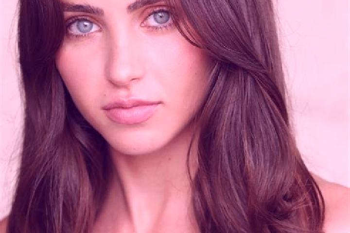 Lily, 30, a brunette blue-eyed latina companion based in Palm Island. Offering BDSM, Fetish, CIM. Available for incall and outcall, overnight bookings availa...