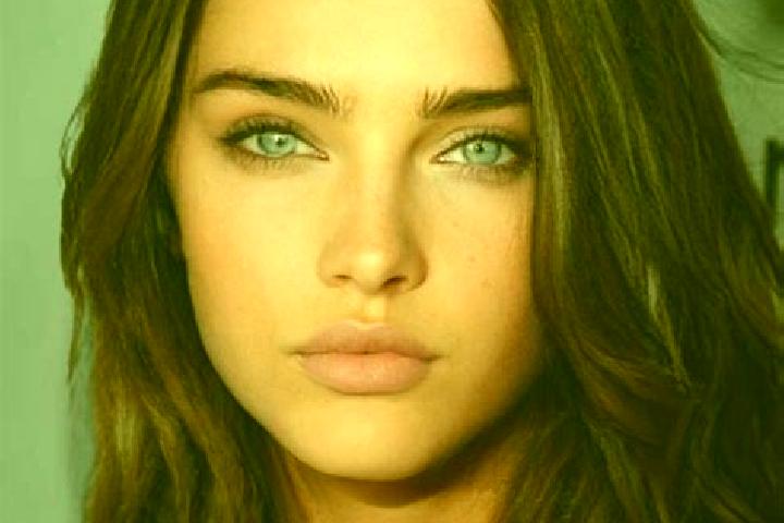 Lily, 30, a brunette grey-eyed caucasian companion based in Asserac. Offering Dinner Date, Fetish, Deep French Kissing, Overnight. Available for incall and o...