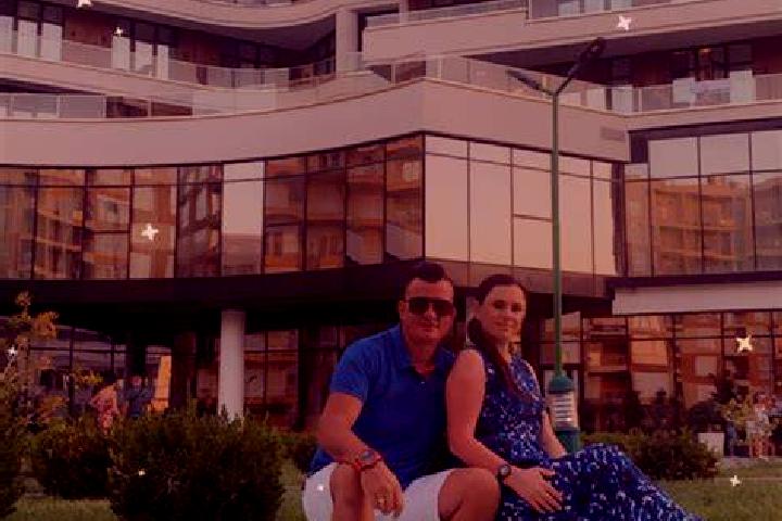 Lily, 30 — Escort in Perparim, Albania