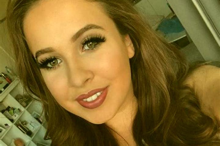 Lily, 31, a black hazel-eyed caucasian companion based in Potoceni. Offering Roleplay, Party Girl, Duos, Striptease. Available for incall and outcall, day an...
