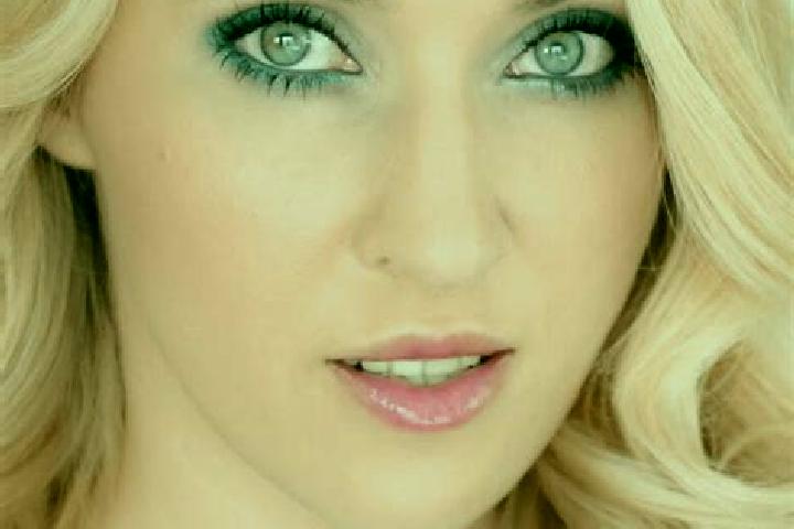 Lily, 31, a blonde green-eyed mixed companion based in Konan Kuikro. Offering Overnight, Erotic Massage, Domination. Available for incall and outcall, overni...