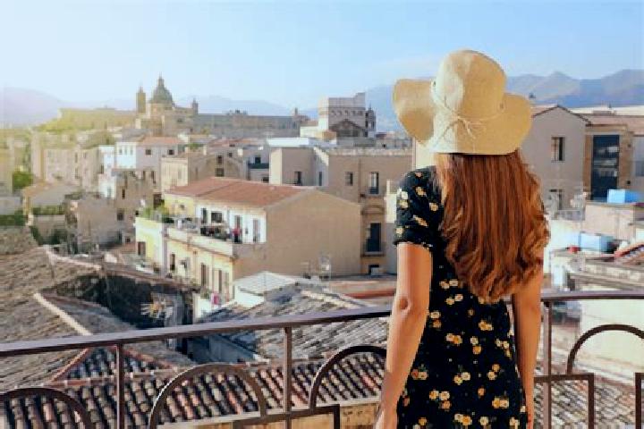 Lily, 31 — Escort in San Fele, Italy