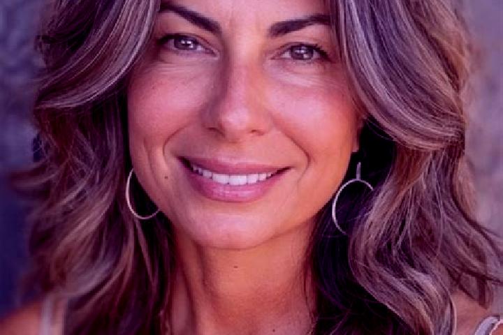 Lily, 32, a brunette grey-eyed middle eastern companion based in Soinaste. Offering Dinner Date, Duos, CIM, Tantra. Available for incall and outcall, overnig...