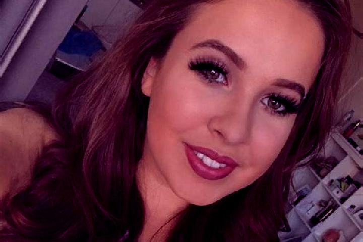 Lily, 32, a dark blonde dark-eyed mediterranean companion based in Ashaway. Offering Massage, Prostate Massage, Striptease, Deep French Kissing, BDSM. Availa...