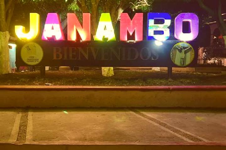 Lily, 32 — Escort in Janambo, Mexico