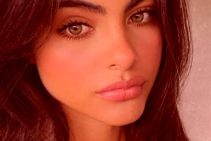 Lily, 34, a brunette green-eyed caucasian companion based in Vieille Case. Offering Fetish, Dinner Date, Erotic Massage. Available for incall and outcall, ov...