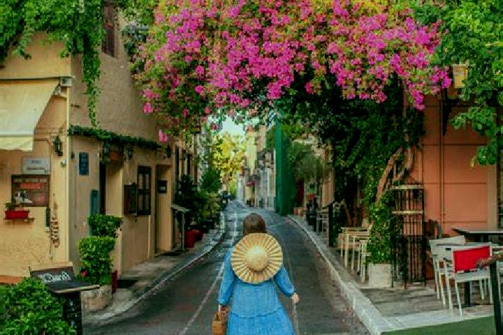 Lily, 34 — Escort in Athens, Greece