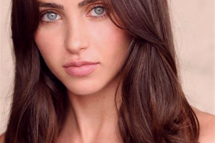 Lily, 35, a brunette grey-eyed slavic companion based in Angboudjou. Offering Couples, Erotic Massage, Fetish, 69. Available for incall and outcall, day and ...