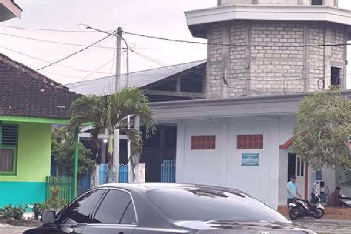 Lily, 35 — Escort in Kanigoro, Indonesia