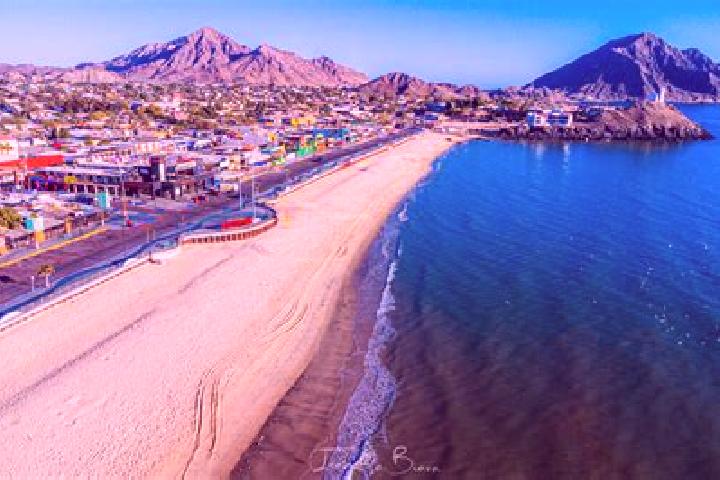 Lily, 35 — Escort in San Felipe Tizapa, Mexico