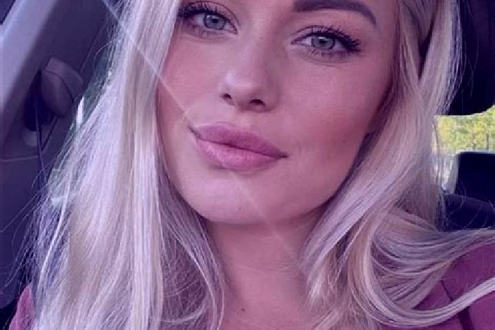 Lily, 36, a blonde hazel-eyed slavic companion based in La Victoria. Offering Prostate Massage, Couples, Striptease, 69. Available for incall and outcall, ov...