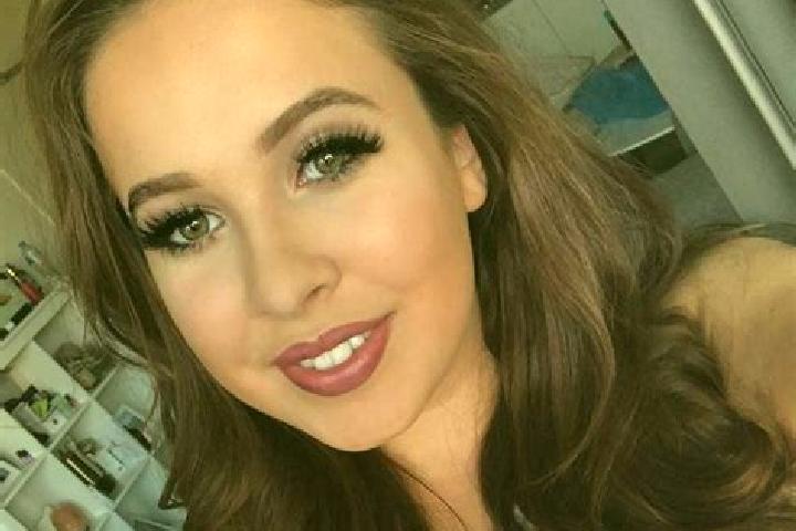 Lily, 36, a dark blonde brown-eyed slavic companion based in Caraman. Offering CIM, GFE, Couples, Erotic Massage. Available for incall and outcall, overnight...