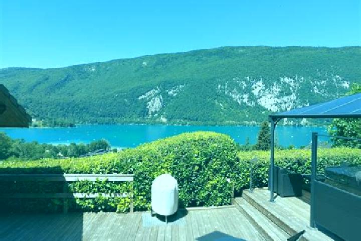Lily, 36 — Escort in Novalaise, France