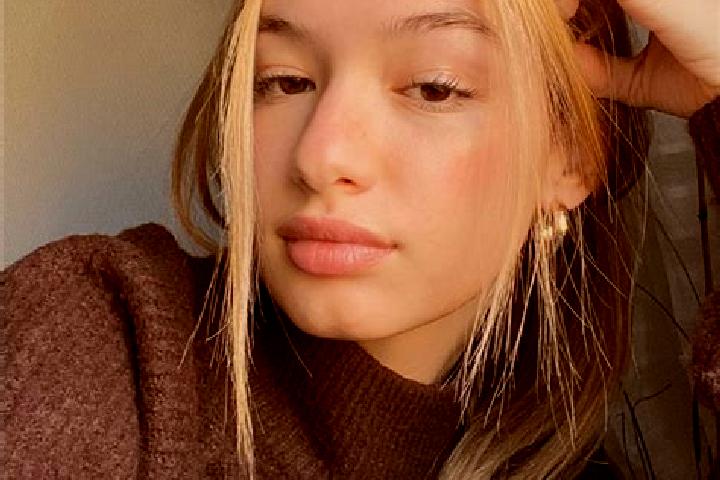Lily, 37, a blonde brown-eyed european companion based in Garsten. Offering Fetish, Erotic Massage. Available for incall and outcall, overnight bookings avai...