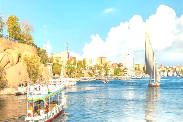 Lily, 37 — Escort in Aga, Egypt