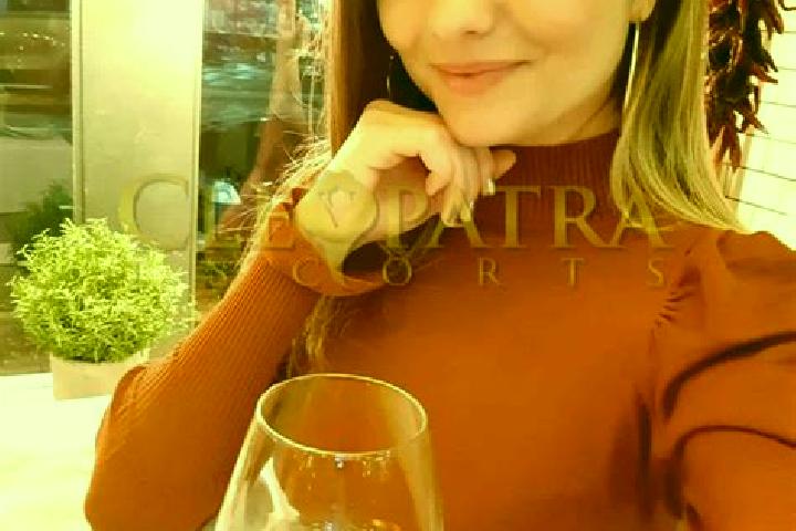 Lily, 39, a auburn brown-eyed caucasian companion based in Nyzhni Vorota. Offering Fetish, Dinner Date, BDSM, OWO. Available for incall and outcall, overnigh...