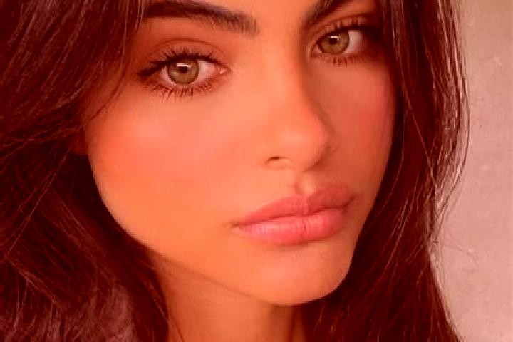 Lily, 39, a brunette grey-eyed indian companion based in Al Maniyah. Offering Girlfriend Experience, Domination, Dinner Date. Available for incall and outcal...