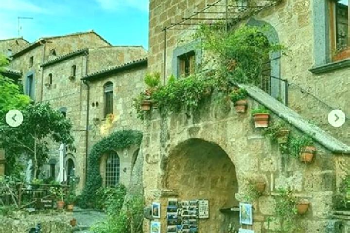 Lily, 39 — Escort in Bagnoregio, Italy