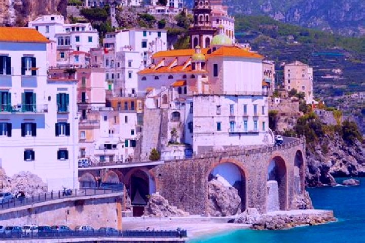 Lily, 39 — Escort in Cles, Italy