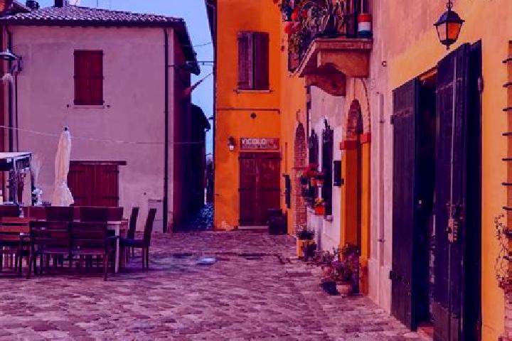 Lily, 39 — Escort in San Giovanni in Marignano, Italy