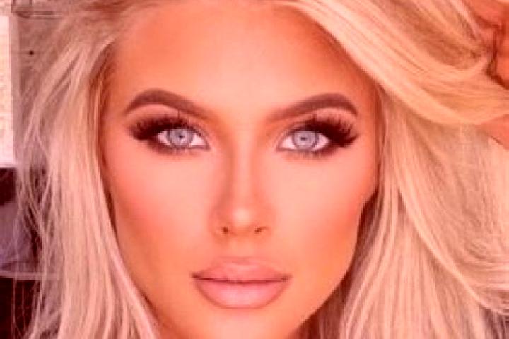 Lucy, 20, a platinum blonde amber-eyed european companion based in Ambon. Offering Deep French Kissing, Domination, Travel Companion, 69. Available for incal...