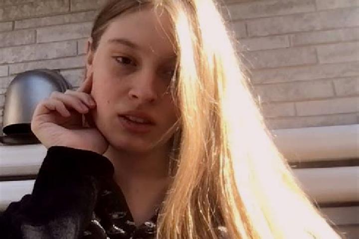 Lucy, 20 — Escort in Ivanaj, Albania