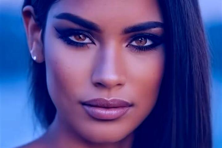 Lucy, 21, a black brown-eyed latina companion based in Sainte-Tulle. Offering CIM, BDSM, Girlfriend Experience. Available for incall and outcall, overnight b...