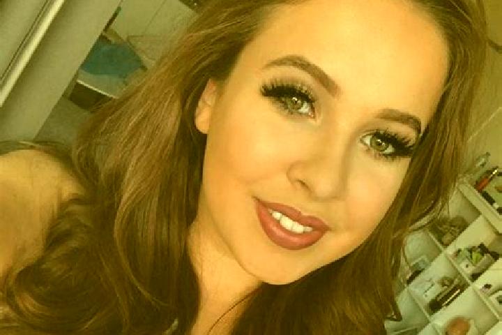 Lucy, 21, a dark blonde dark-eyed mediterranean companion based in El Olivo. Offering 69, Domination, Dinner Date. Available for incall and outcall, overnigh...