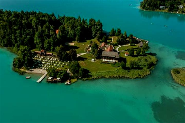 Lucy, 21 — Escort in Faak am See, Austria