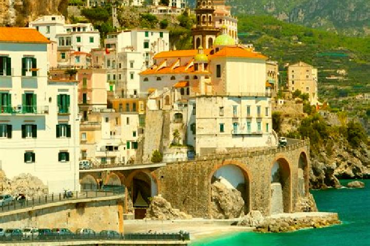 Lucy, 21 — Escort in Marchirolo, Italy