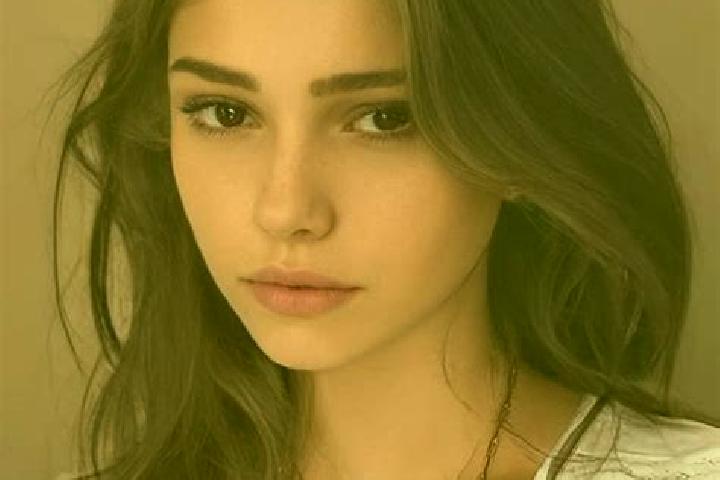 Lucy, 22, a brunette amber-eyed slavic companion based in Hautrage. Offering Tantra, Couples, A-Level. Available for incall and outcall, overnight bookings a...
