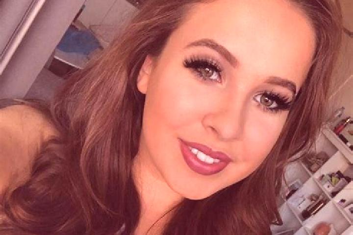 Lucy, 22, a dark blonde dark-eyed mediterranean companion based in Brandwag. Offering Couples, Travel Companion, GFE, Massage, Prostate Massage. Available fo...