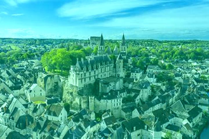 Lucy, 22 — Escort in Beaulieu-les-Loches, France