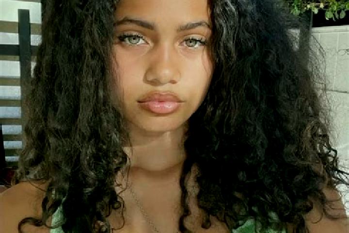 Lucy, 23, a black green-eyed mixed companion based in Thourotte. Offering Overnight, Party Girl, Fetish. Available for incall and outcall, overnight bookings...
