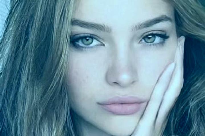 Lucy, 23, a dark blonde dark-eyed mixed companion based in Salerano sul Lambro. Offering Deep French Kissing, BDSM, Dinner Date, Roleplay, Party Girl. Availa...